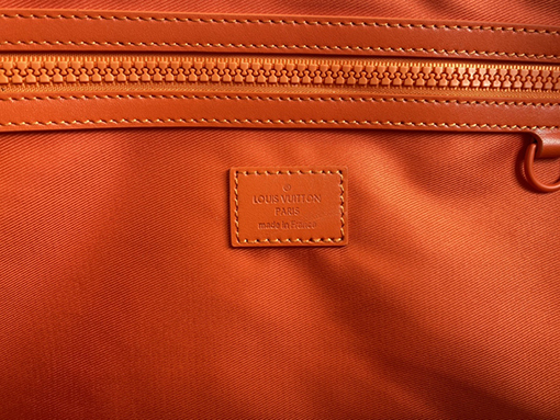 Virgil AblohデザインのTaurillonレザースーツケース - 伝統モノグラム柄に彩られたスタイルM20963