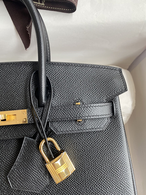 エルメス バーキン 25 コピー Birkin 25 cm輸入エプソムレザー 黒と金のバックルのファッションの選択 バッグ