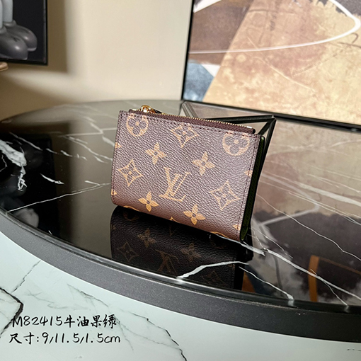 ルイヴィトン財布 内側緑色 M82415