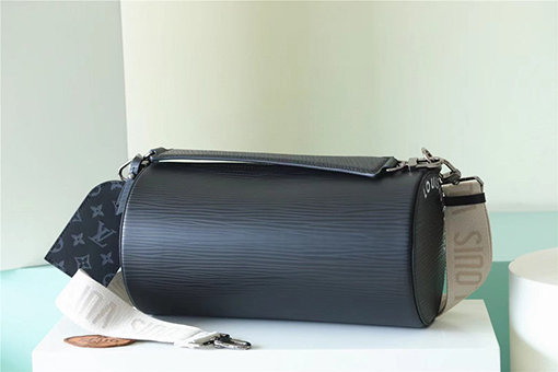 ルイヴィトンバッグ 筒型 SOFT POLOCHON 黒色のウォーターリップルレザー
