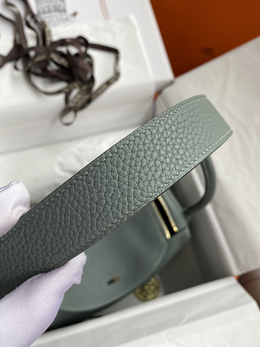 エルメス リンディ26  高級TCレザー製の高貴なハンドバッグ