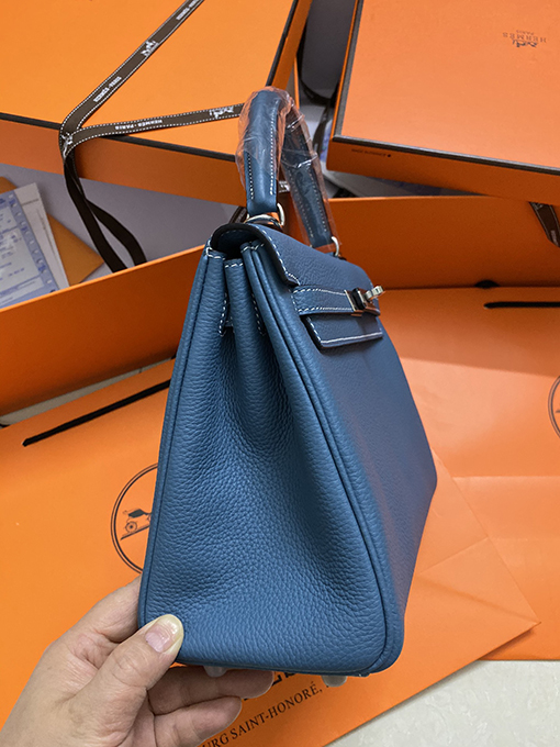 エルメス ケリー 25 トーゴレザー製デニムブルーゴールドシルバーバックルバッグ