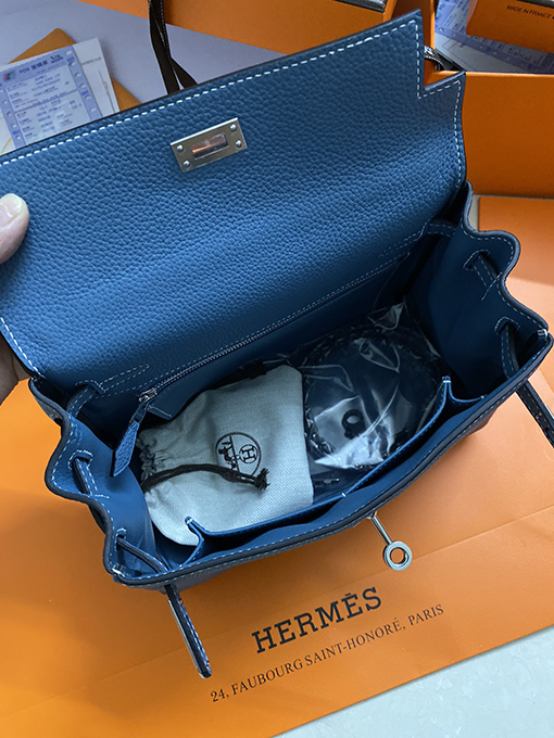 エルメス ケリー 25 トーゴレザー製デニムブルーゴールドシルバーバックルバッグ