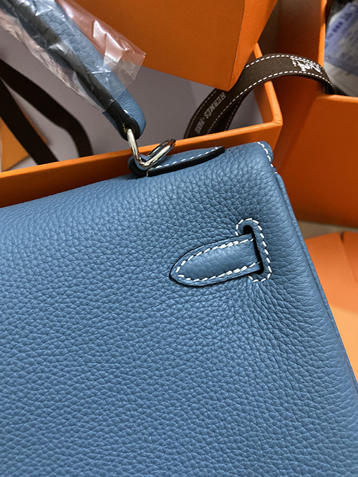 エルメス ケリー 25 トーゴレザー製デニムブルーゴールドシルバーバックルバッグ