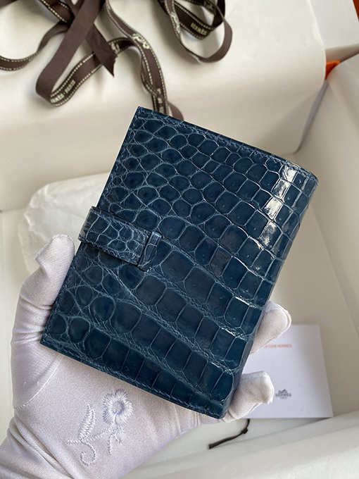 エルメス  本物のワニ革と1: 1で作られたHバックル財布