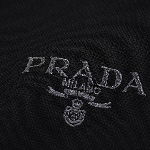 プラダ  スウェットTシャツ   パッチワーク刺繍のラウンドネックスウェットシャツ