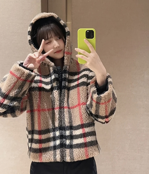 バーバリー チェック柄テディぬいぐるみフード付きコートジャケット