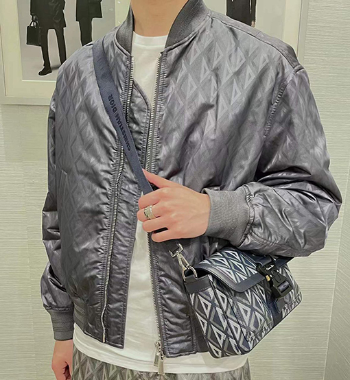 ディオール 両方向ジッパー開閉フルプリントロゴ ジャケット 中綿
