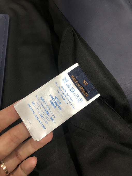 ヴィトン   レザー ジャケット スタイルと耐久性を兼ね備えたファッション