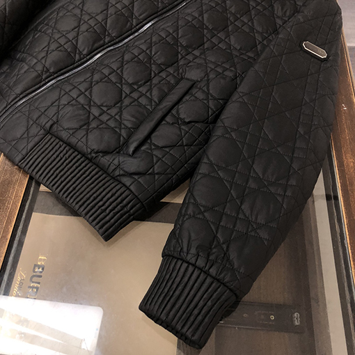 ディオール 高品質の生地 スタイリッシュな綿の服