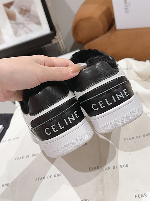 セリーヌ クラシックなデザイン  CELINE HOMMEの新しいTRAINERコレクション