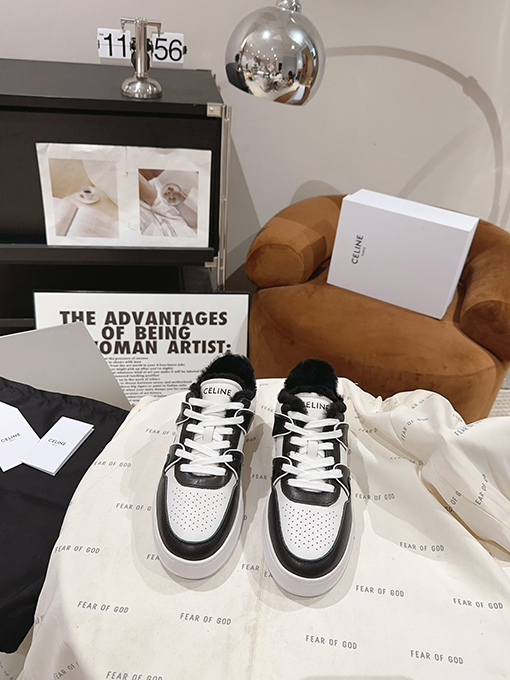 セリーヌ クラシックなデザイン  CELINE HOMMEの新しいTRAINERコレクション