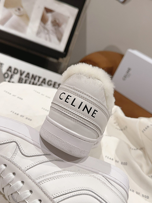 セリーヌ クラシックなデザイン  CELINE HOMMEの新しいTRAINERコレクション
