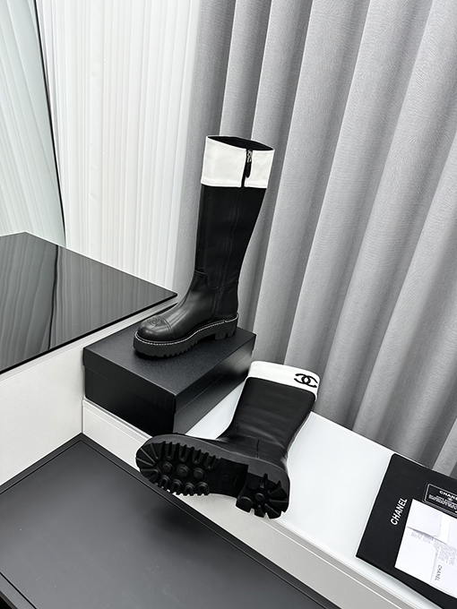 レディース✦ シャネルコピー  ロングブーツ    本革