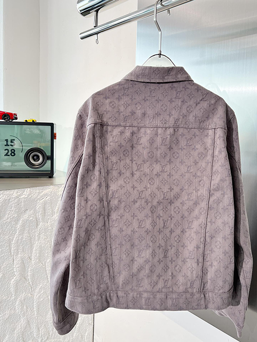 ルイヴィトン ロゴ入りデニムジャケット