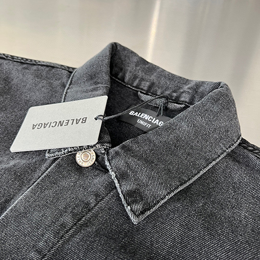 バレンシアガ 夜光塗装ダブルBデニムジャケット