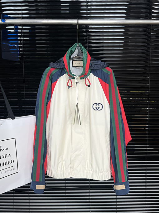 グッチ フード付き長袖ジャケット