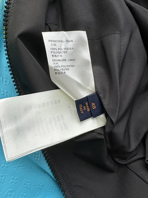 ルイヴィトン エンボスパターンフード付きトレンチコートジャケット
