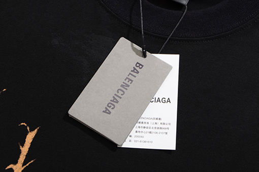 バレンシアガ サンスクリット文字のロングスリーブシャツ   長袖Tシャツ ロンT