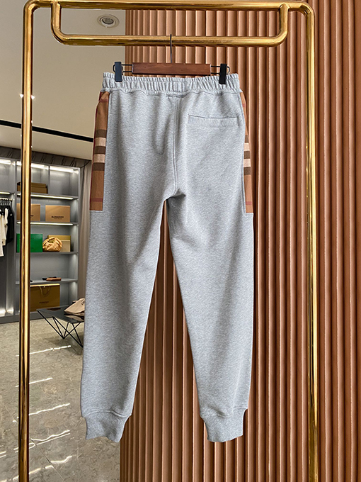バーバリー スウェットパンツ ファッション