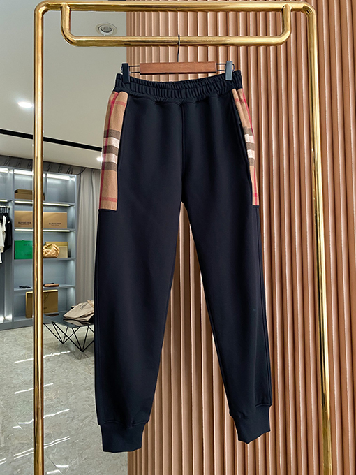 バーバリー スウェットパンツ ファッション