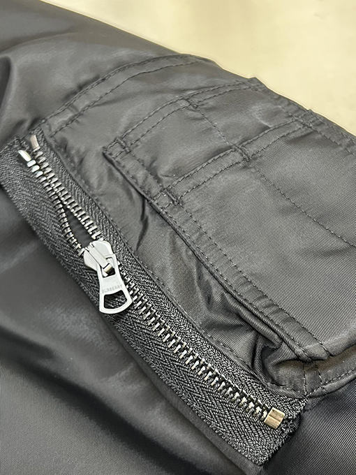 バーバリー 刺繍とステッチディテールの 秋冬 中綿 ジャケットコート