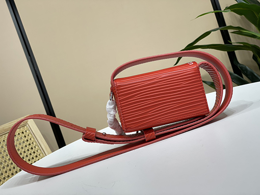 ルイヴィトン トップエンドのMicro Steamerハンドバッグ M23837