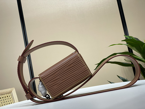 ルイヴィトン トップエンドのMicro Steamerハンドバッグ M23837