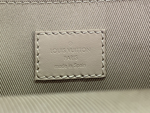 ルイヴィトン フロントフラップPilot AerogramショルダーバッグM23765