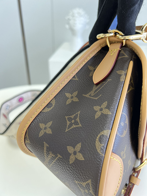 ルイヴィトン  DIANEハンドバッグ M45985