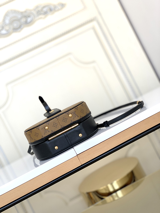 ルイヴィトン   調整可能なレザーハンドルバレルバッグ