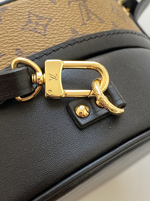 ルイヴィトン   調整可能なレザーハンドルバレルバッグ