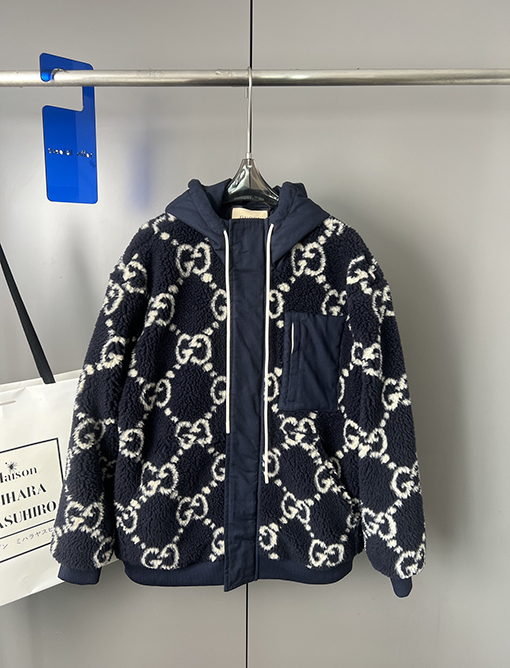 グッチ フード付きプリントぬいぐるみジャケットジャケット