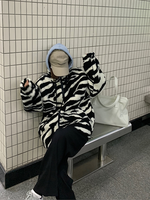 セリーヌ フード付き長袖ジャケット