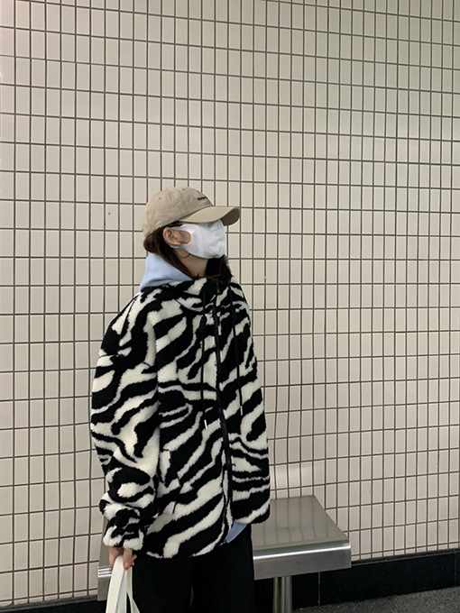 セリーヌ フード付き長袖ジャケット