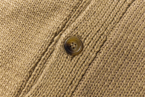 バーバリー 胸元のロゴポイントニットカーディガン