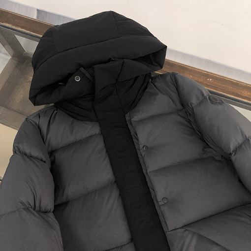 モンクレール フランス限定メンズジャケットダウン