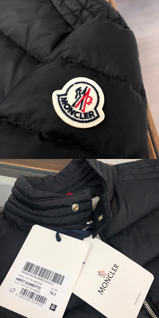 モンクレール  シンプルなスタンドカラー軽量 ダウン ジャケット