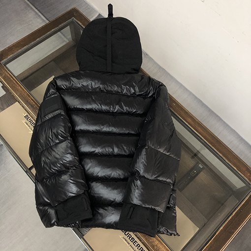 バーバリー  高品質 カップルダウンジャケット