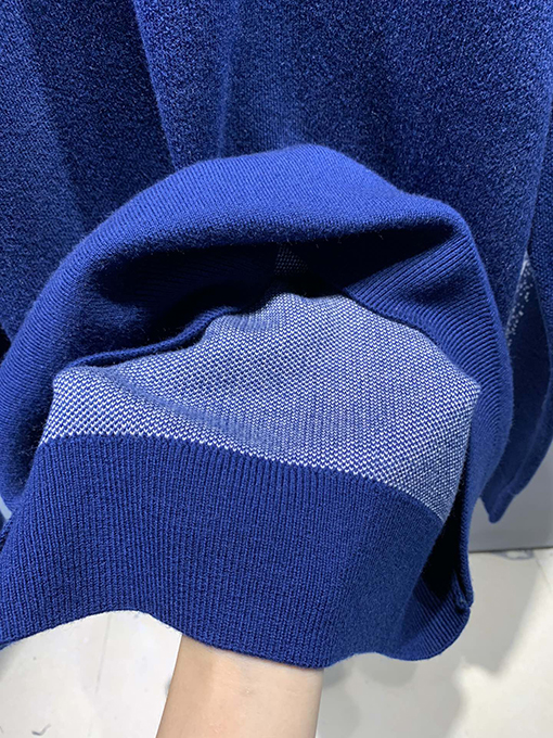 フェンディ 新しいFFインサートセーター