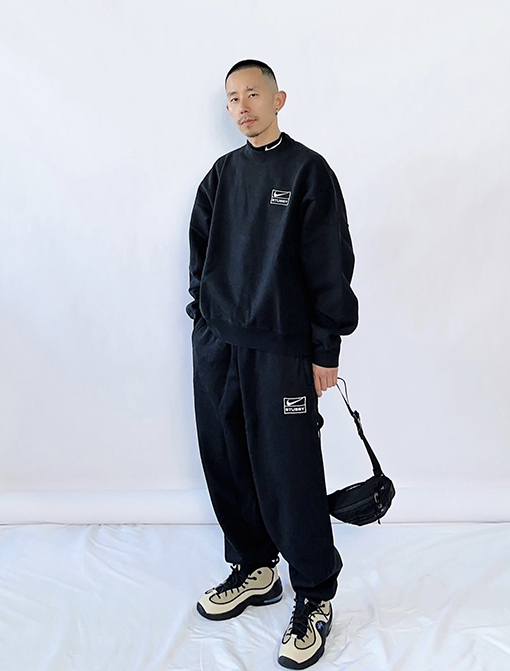ステューシー x コラボ！ブクル刺繍ロゴ裏起毛スウェット長袖 Tシャツ