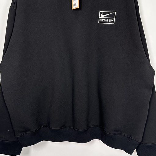 ステューシー x コラボ！ブクル刺繍ロゴ裏起毛スウェット長袖 Tシャツ
