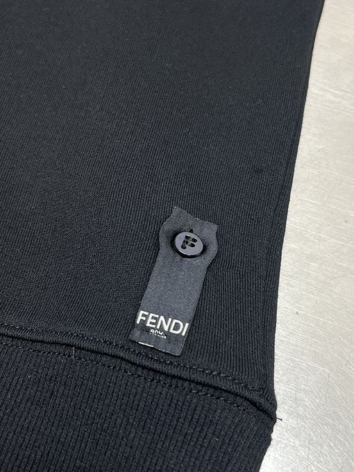 フェンディ ジッパーポケットスウェット