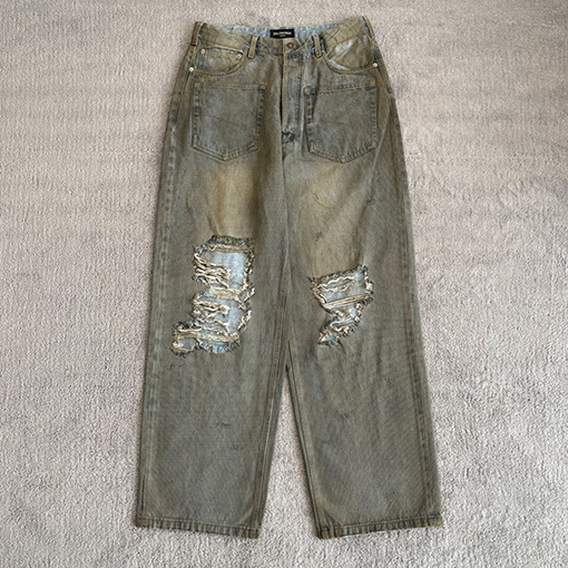 バレンシアガ スプレーペイントダメージデニムパンツ