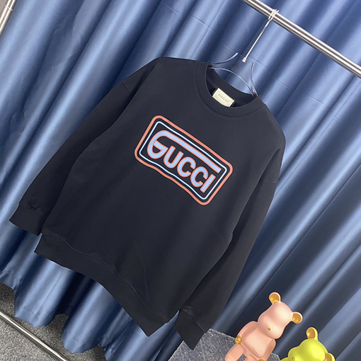 グッチ クラシックレタープリントラウンドネックスウェット