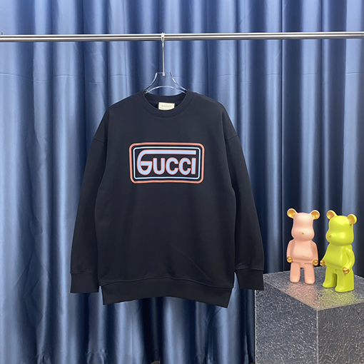 グッチ クラシックレタープリントラウンドネックスウェット