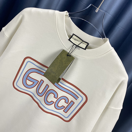 グッチ クラシックレタープリントラウンドネックスウェット
