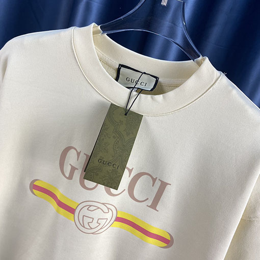 グッチ クラシックベルトレタープリント ラウンドネックスウェット