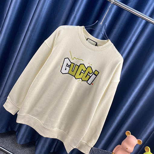 グッチ クラシックな文字プリントクルーネックスウェット