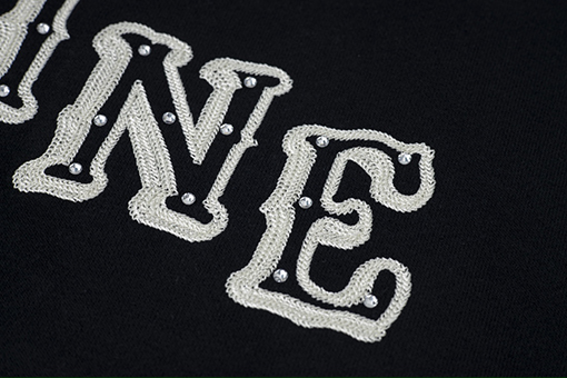 セリーヌ 刺繍ネイルダイヤモンドパーカー